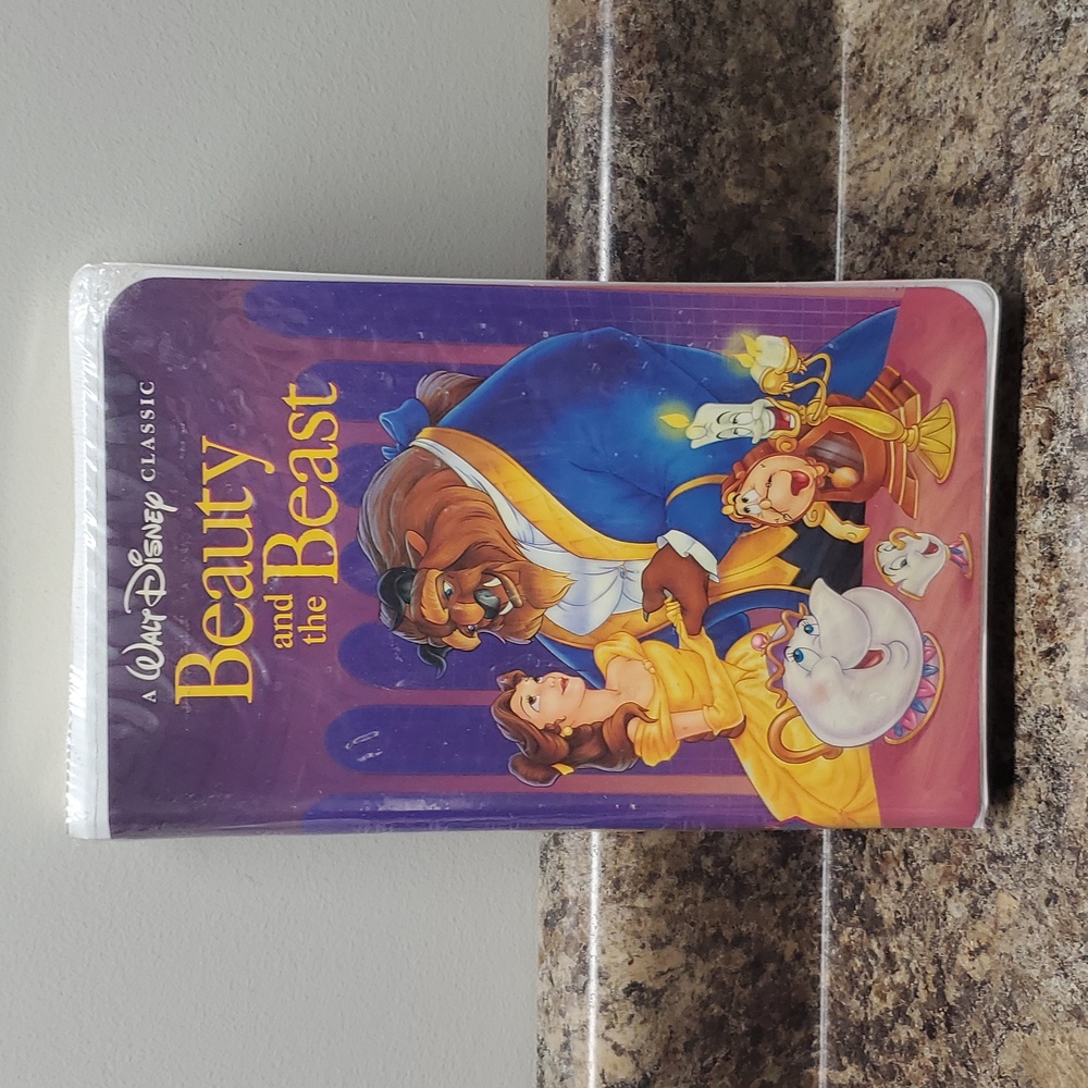 🏠 NIB Walt Disney Classic Beauty and the Beast VHS